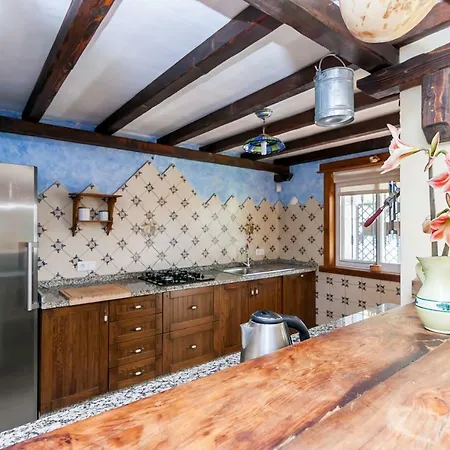 Villa Mirto Canovas Nerja